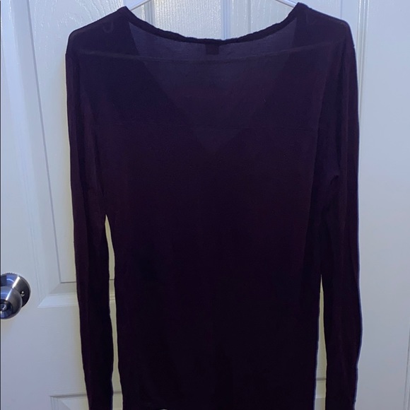 2 button down shirts - Picture 4 of 7